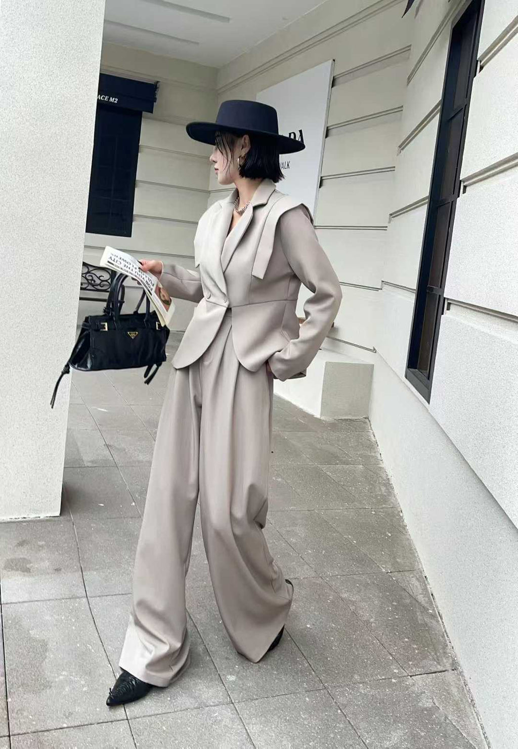 Tailored Power Suit Set – Modern Elegance for Every Ambition