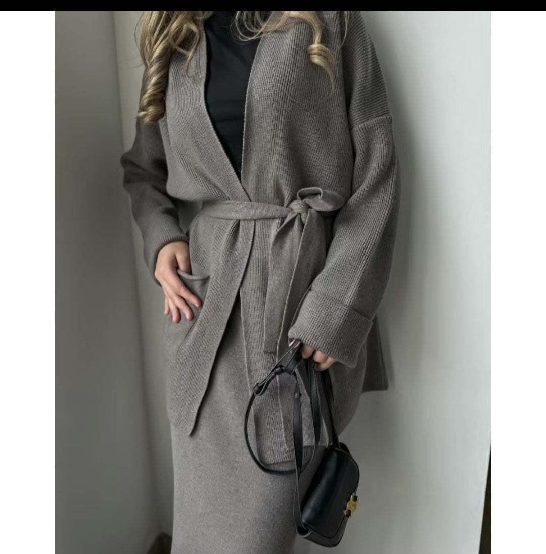 Minimalist Knit Cardigan & Skirt Set – Effortlessly Cozy Style